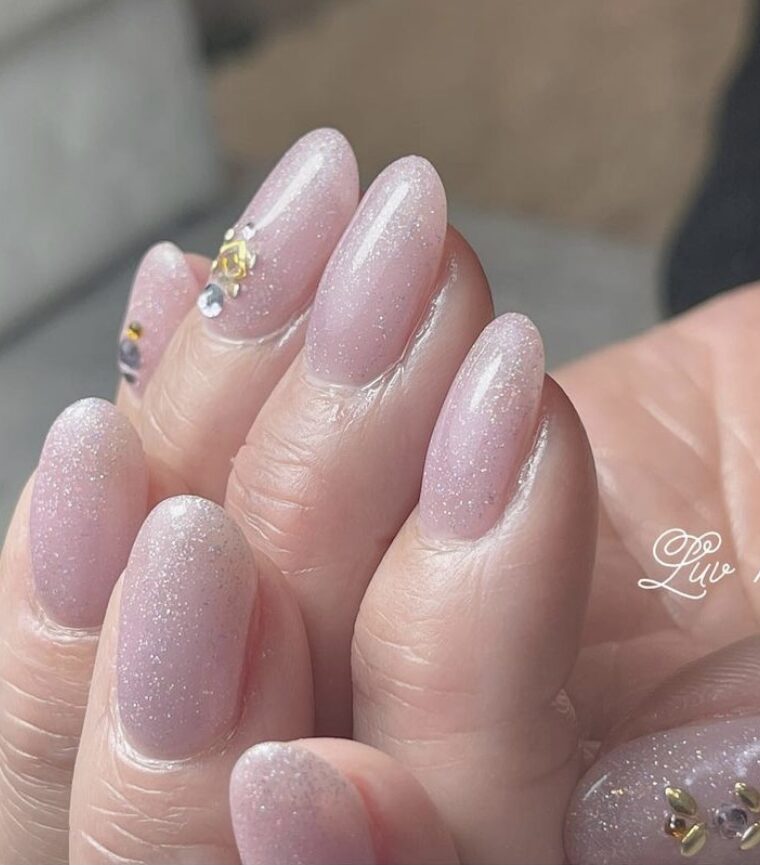 ✨手元まで上品すぎるネイル💅