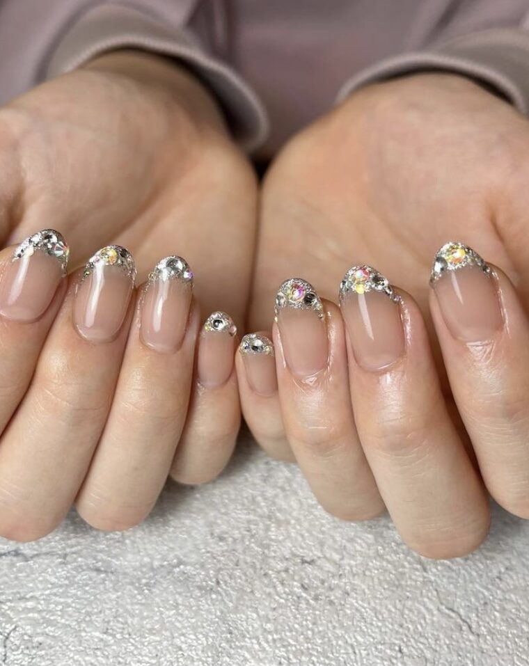 ✨ストーンフレンチネイル💅